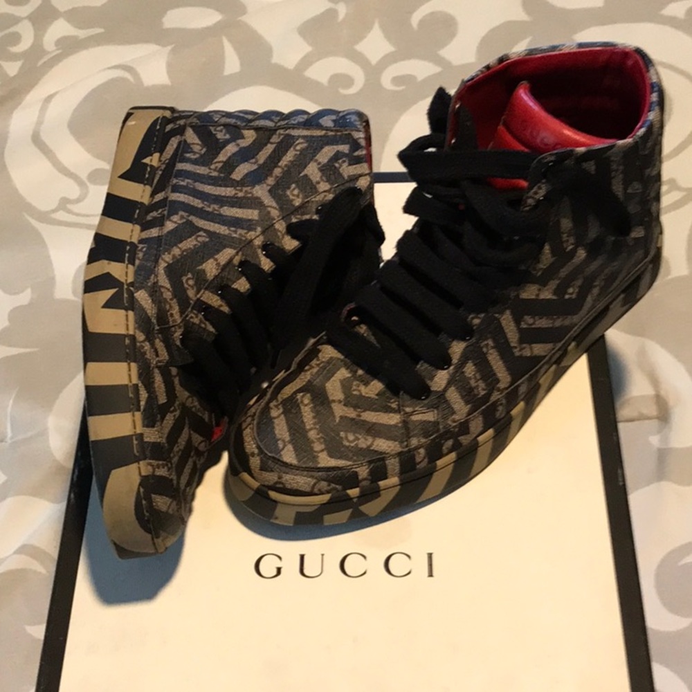Gucci kaleido print shoes